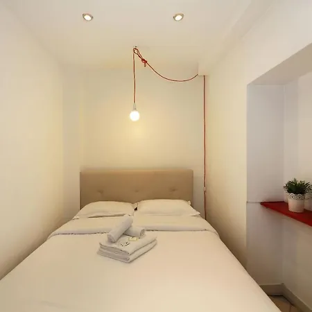 Rdc - Moderne Et Elegant A 5 * Parigi